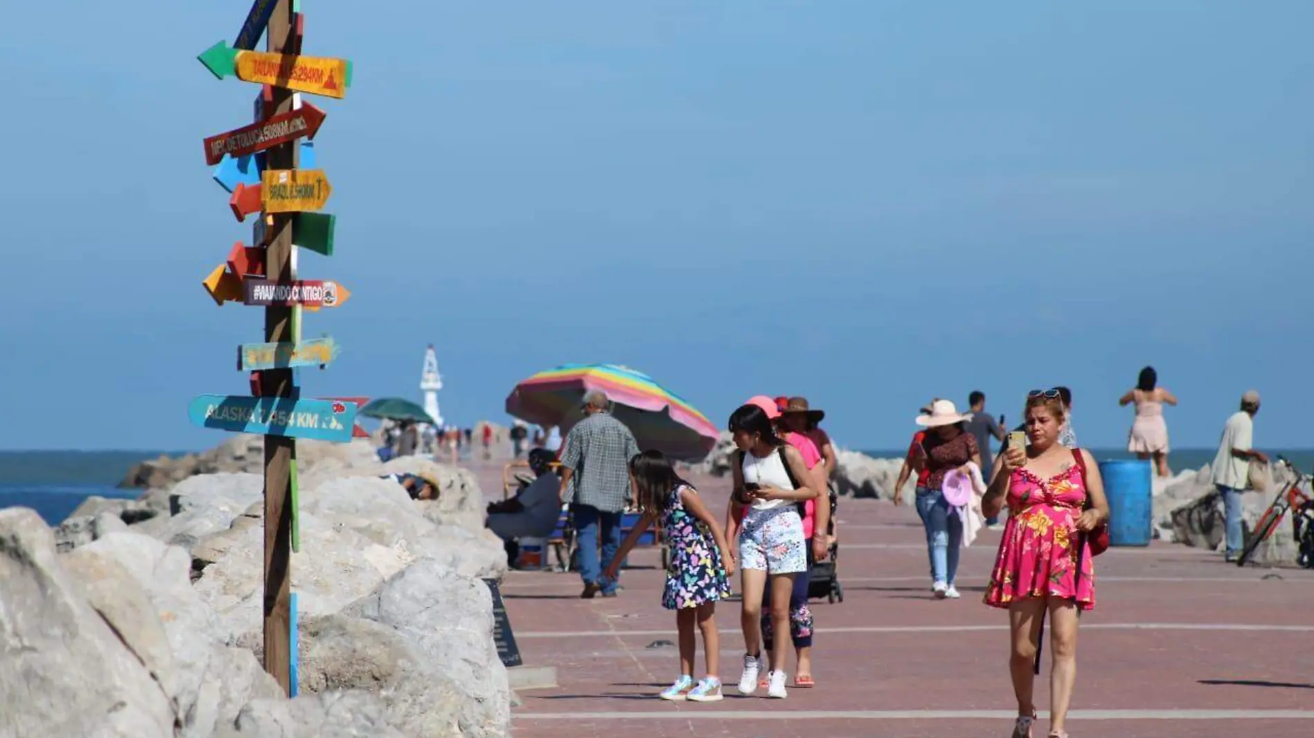 Instalar una red wifi de acceso gratuito ayudaría a promover en redes sociales las bellezas de playa Miramar, señalan autoridades